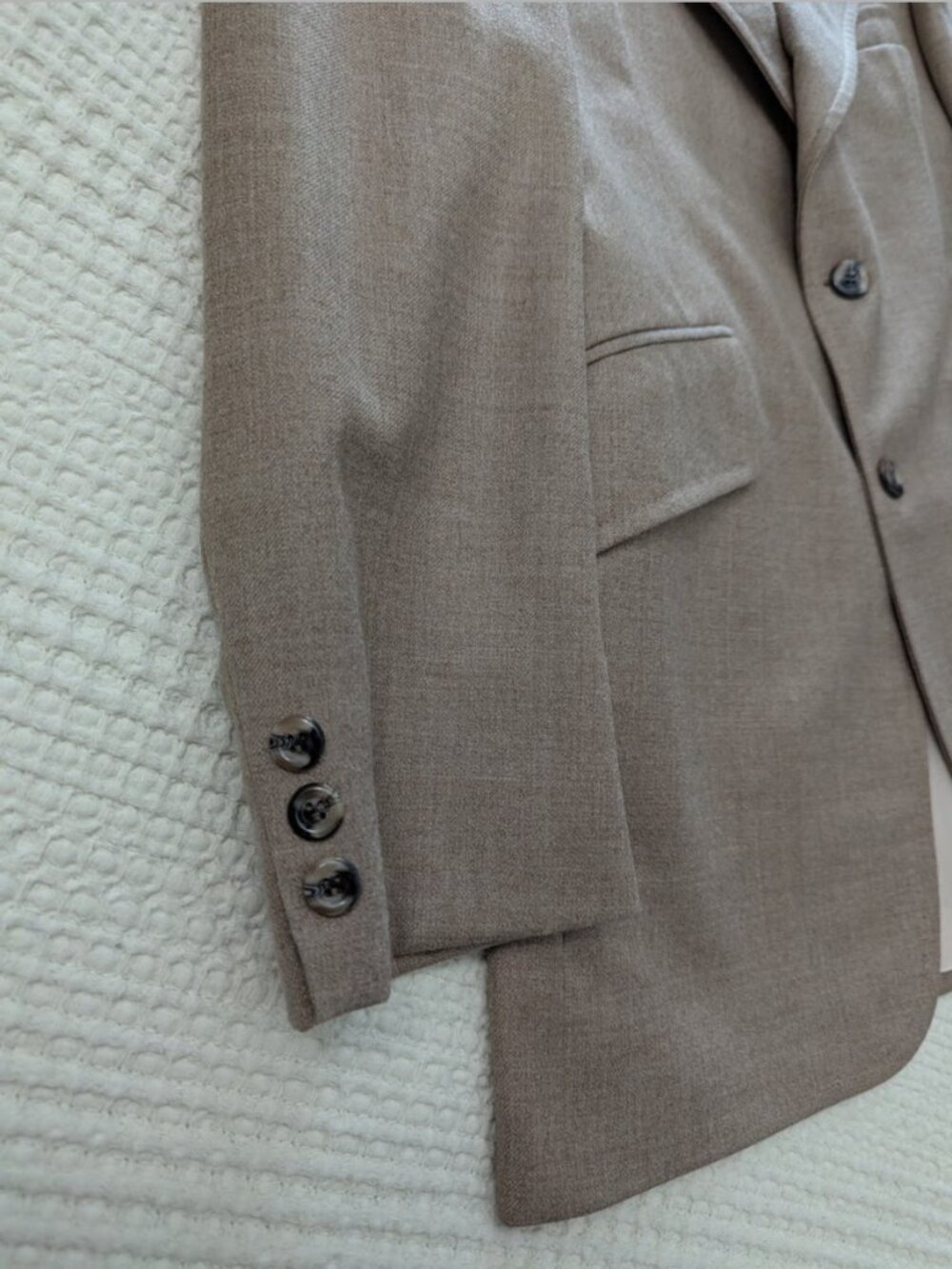 Pure Virgin Wool Equestrian-Inspired Longline Men’s Blazer - Picture 10 of 16